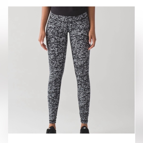 lululemon athletica Pants - Lululemon leggings size 4